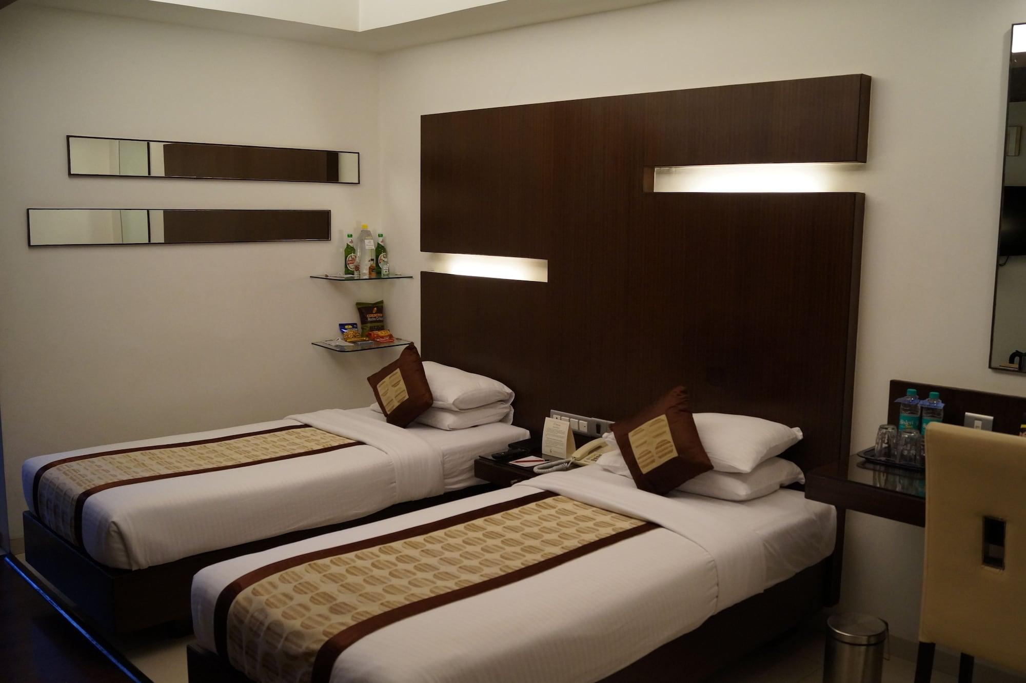 The President Hotel Bangalore Eksteriør bilde