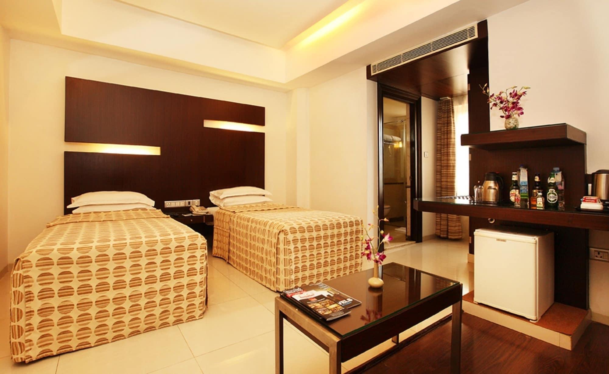 The President Hotel Bangalore Eksteriør bilde