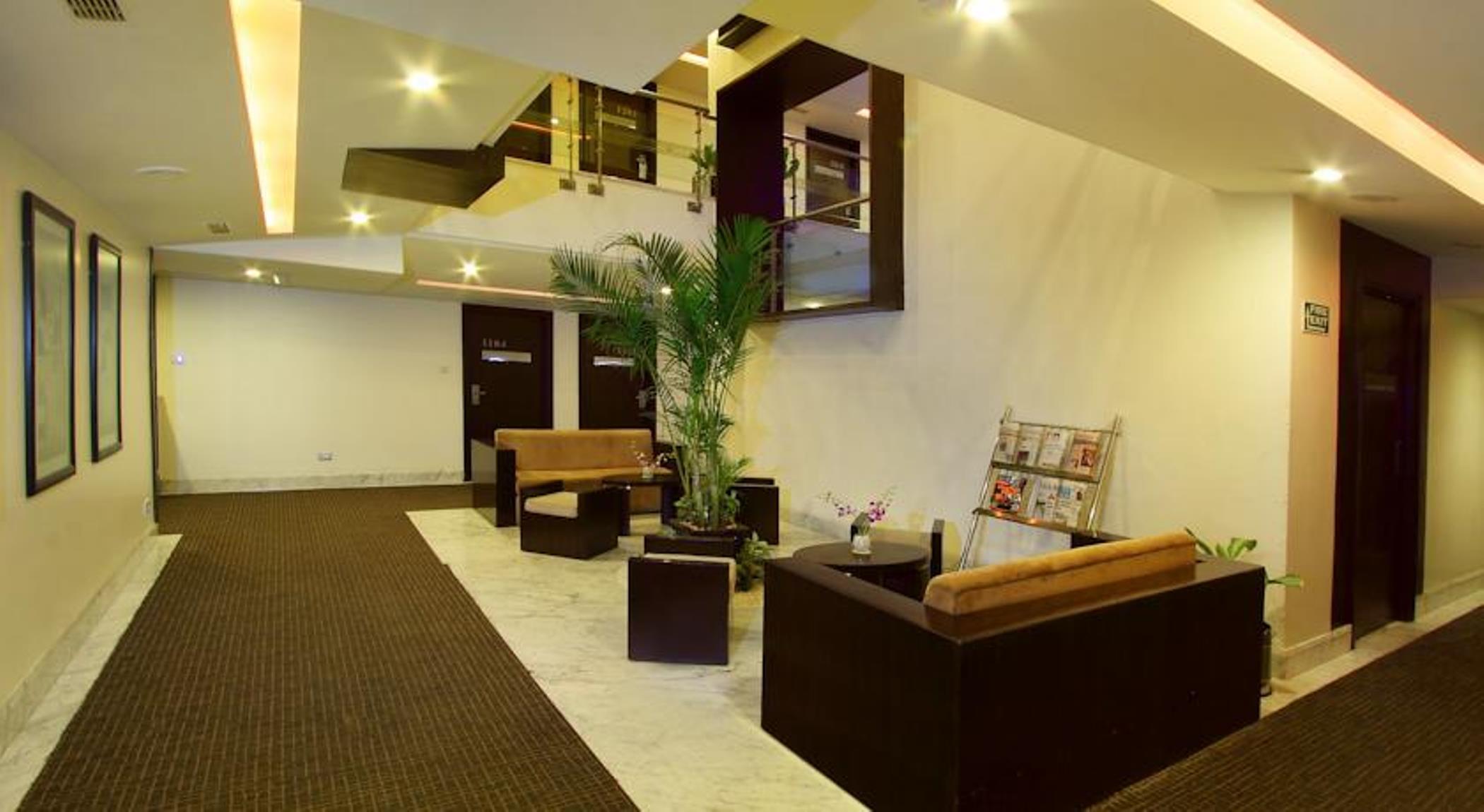 The President Hotel Bangalore Eksteriør bilde
