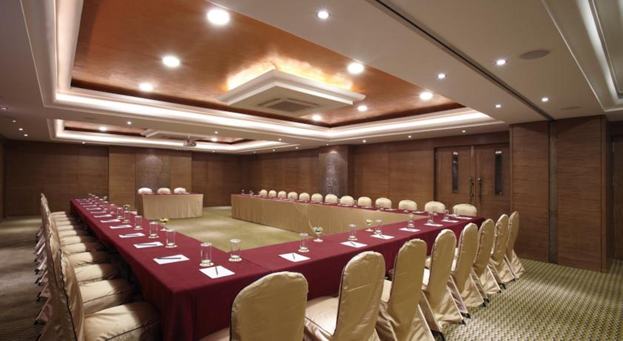 The President Hotel Bangalore Eksteriør bilde