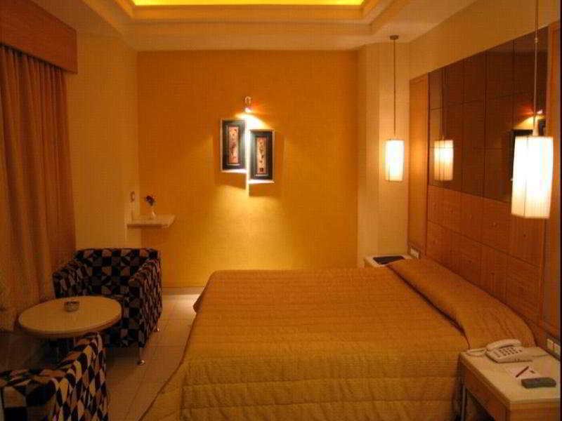 The President Hotel Bangalore Eksteriør bilde